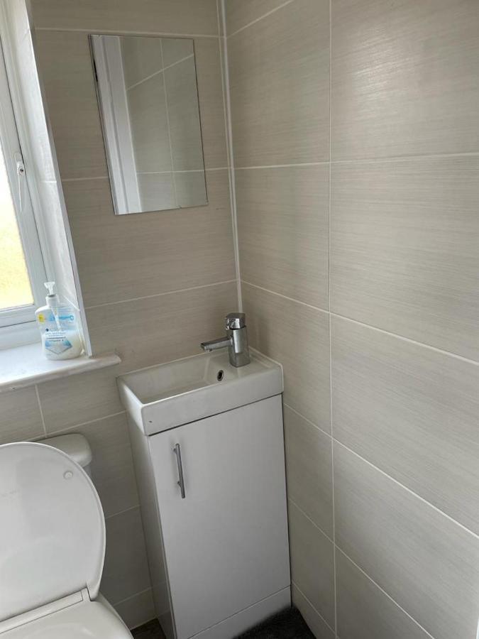 Brand New Studio Apartment With Beautiful Kitchen-Close To Liverpool City Centre Esterno foto